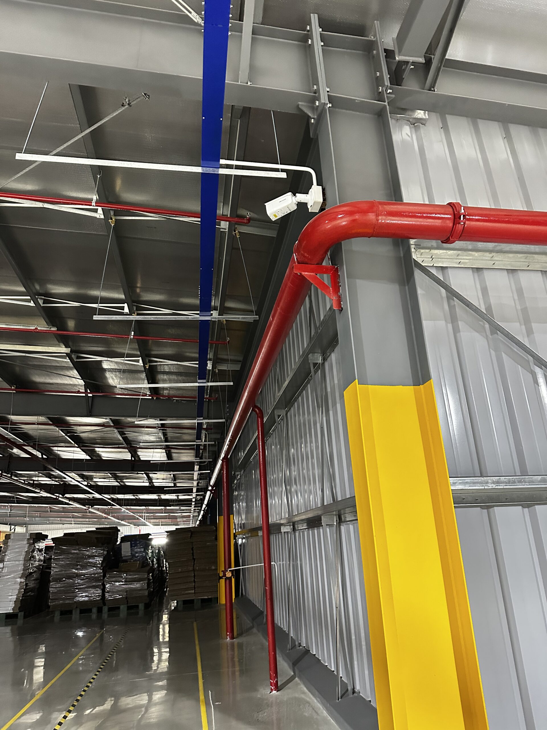 Bàn giao hoàn tất hệ thống điện nhẹ gồm 75 camera, 31 wifi, 31 cửa từ cho nhà máy trước Tết Nguyên Đán 2026