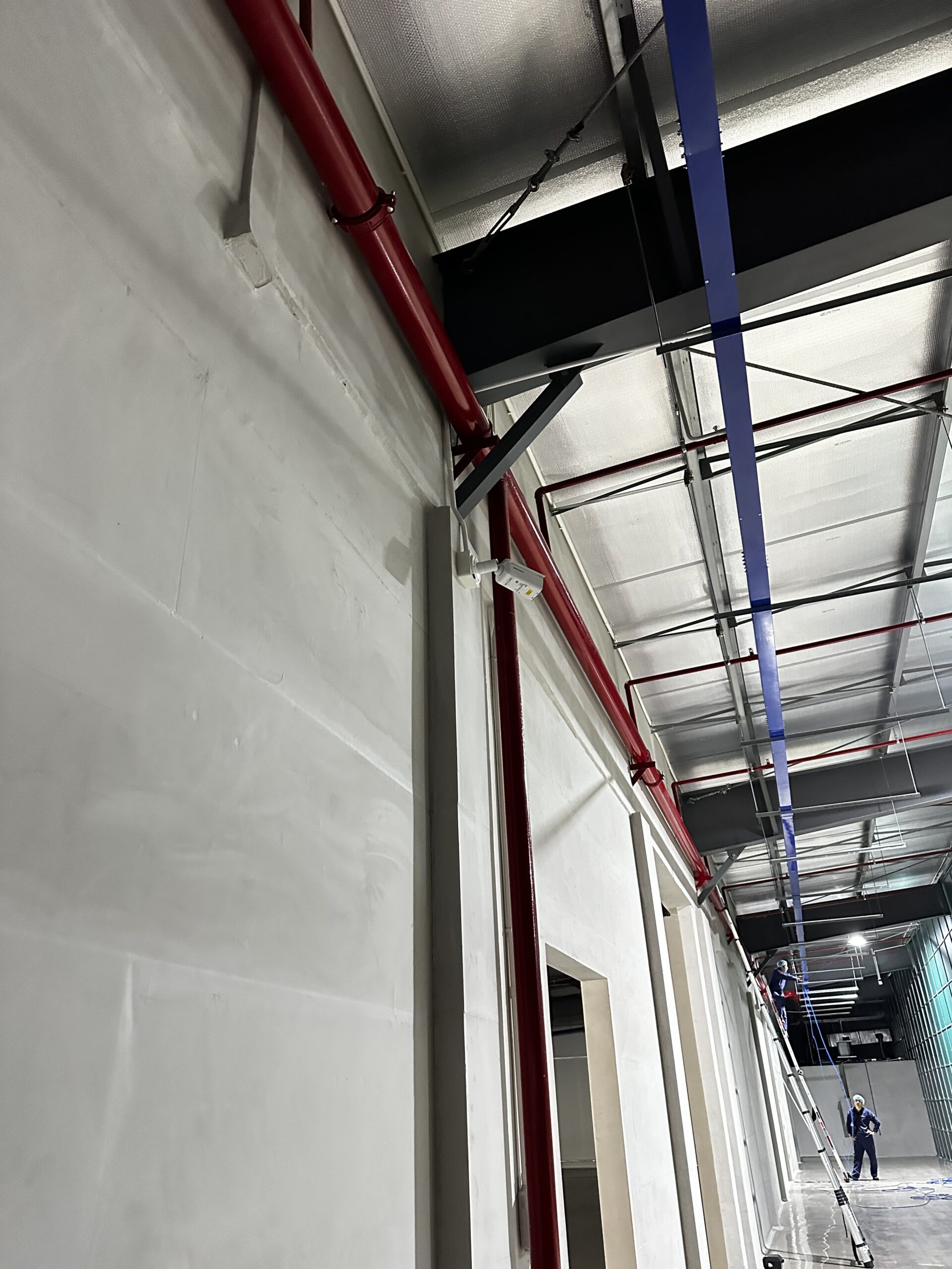 Bàn giao hoàn tất hệ thống điện nhẹ gồm 75 camera, 31 wifi, 31 cửa từ cho nhà máy trước Tết Nguyên Đán 2026