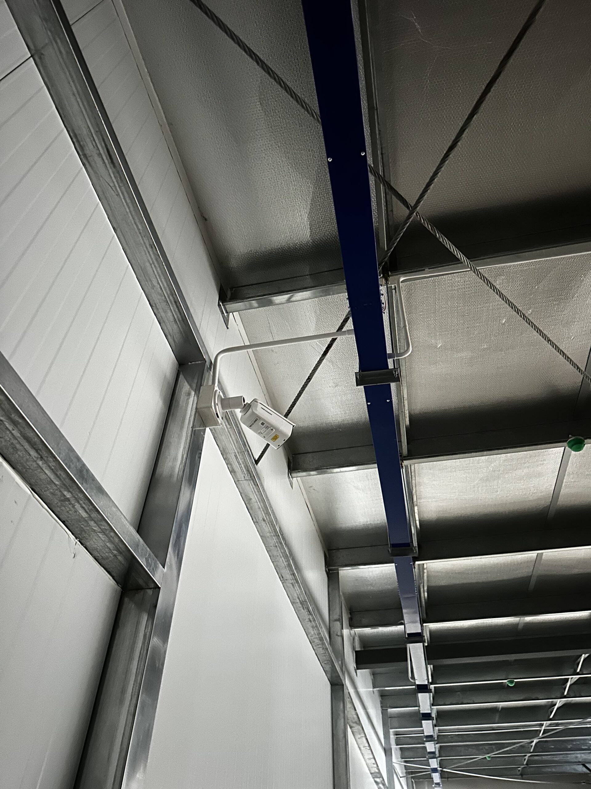 Bàn giao hoàn tất hệ thống điện nhẹ gồm 75 camera, 31 wifi, 31 cửa từ cho nhà máy trước Tết Nguyên Đán 2026