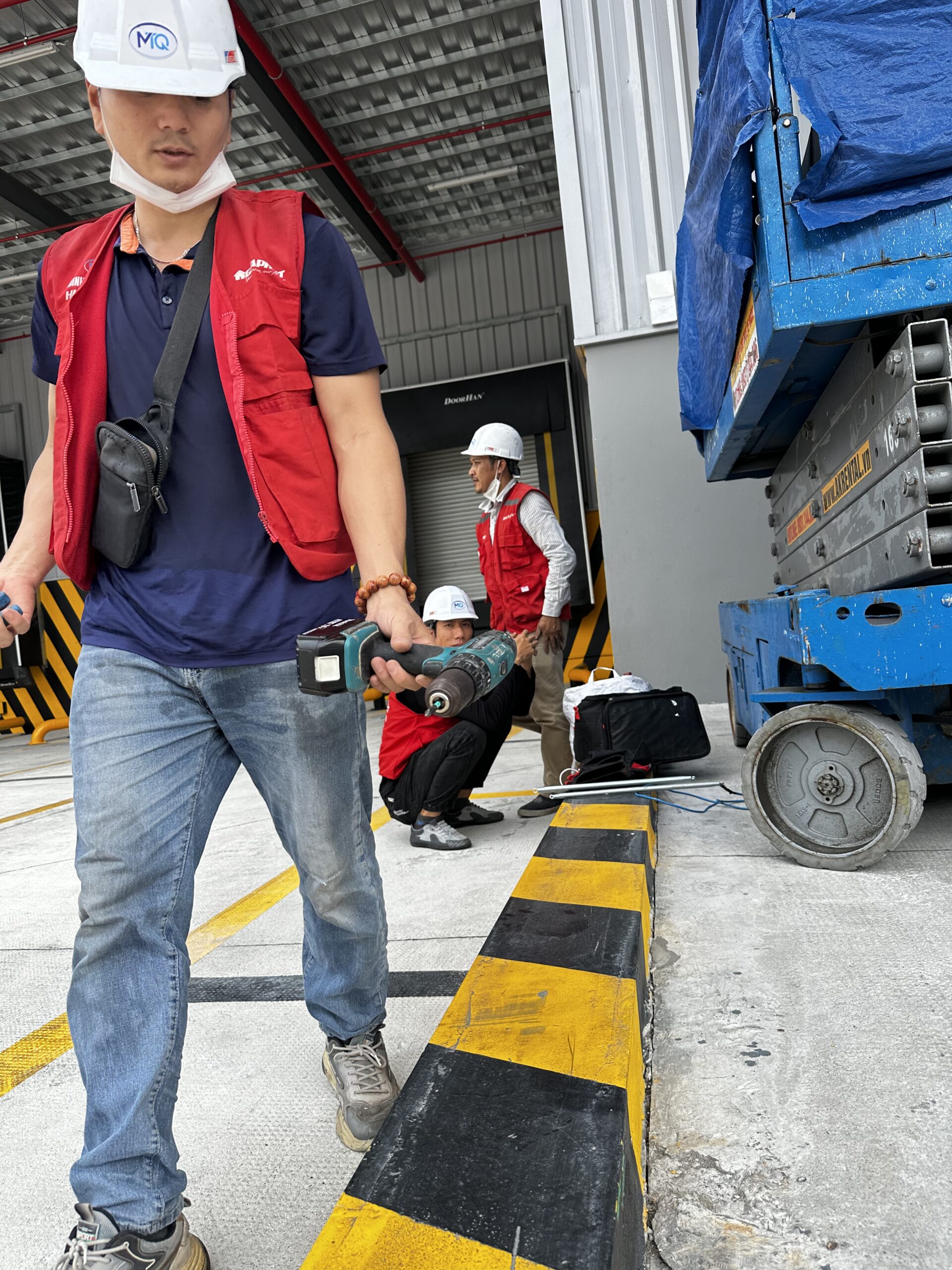 Bàn giao hoàn tất hệ thống điện nhẹ gồm 75 camera, 31 wifi, 31 cửa từ cho nhà máy trước Tết Nguyên Đán 2026