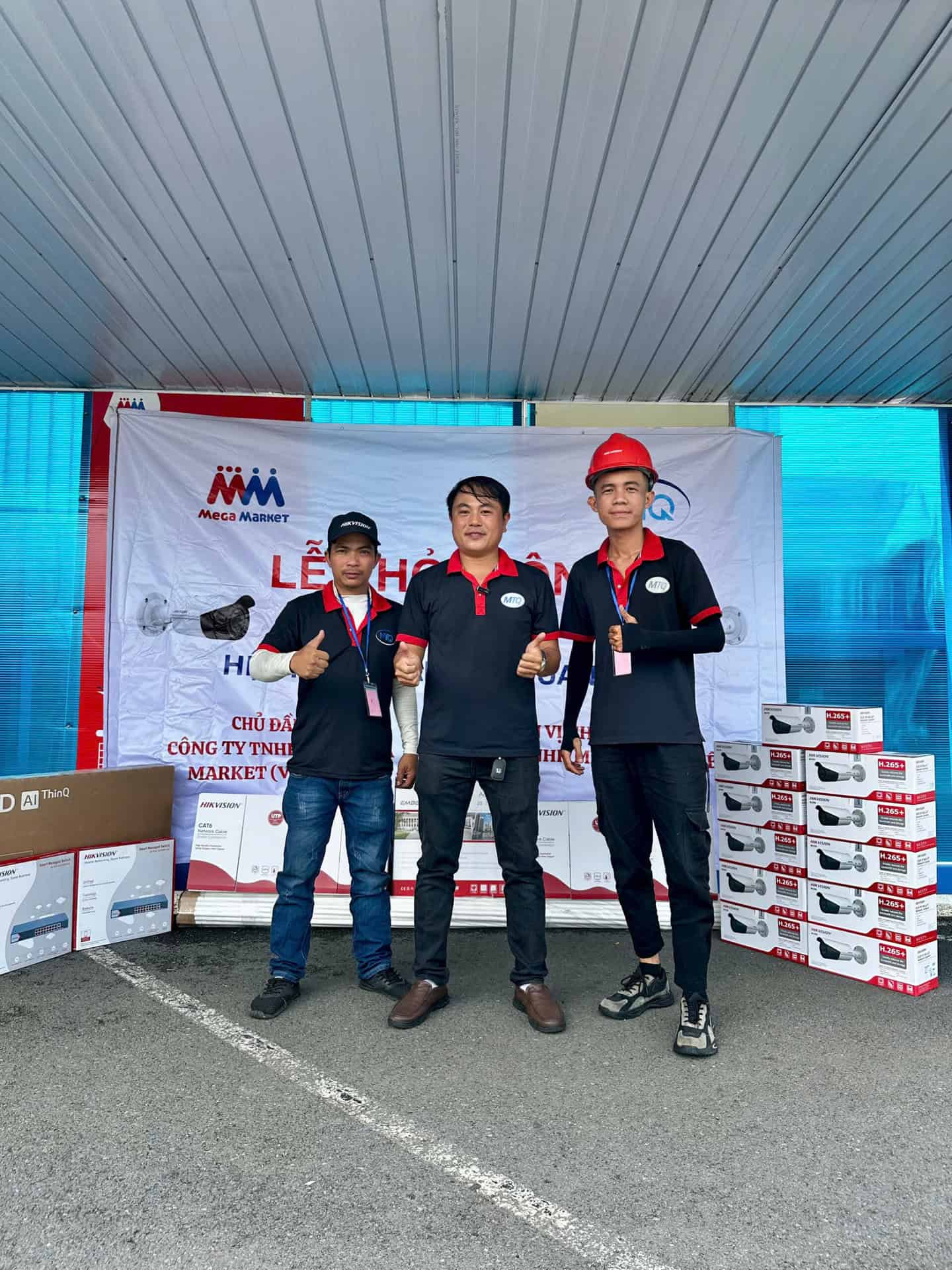 Camera giám sát tại siêu thị