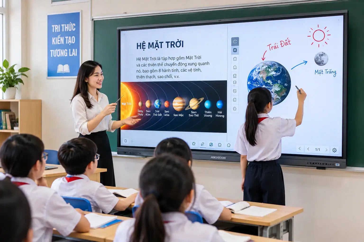 Màn hình tương tác Hikvision SH-D8B86RB/EL 86 inch 4K ứng dụng trong lớp học