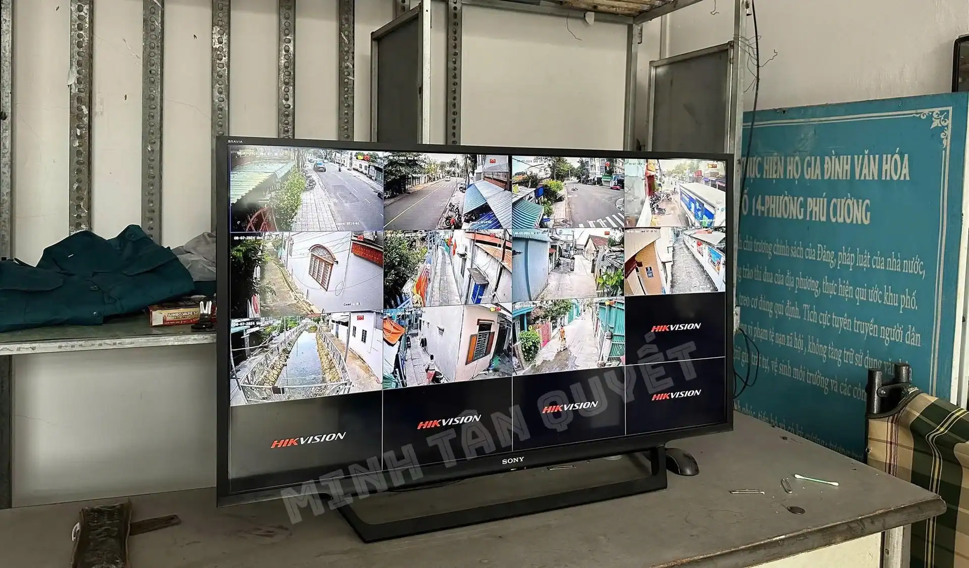 Hệ thống giám sát camera tại khu phố Phú Cường Màn hình giám sát camera an ninh tại khu phố Phú Cường